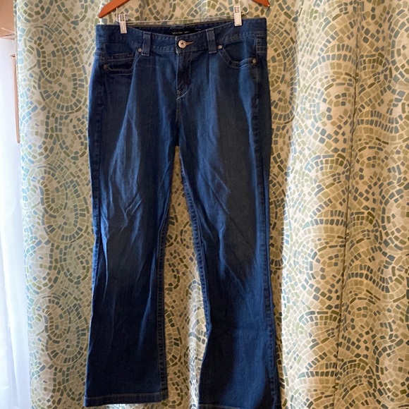 Calvin Klein Modern Flare Jeans 14 - Picture 1 of 8